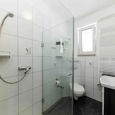 In 5516 * קריקווניצה