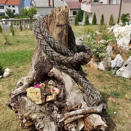 In 5516 * Crikvenica